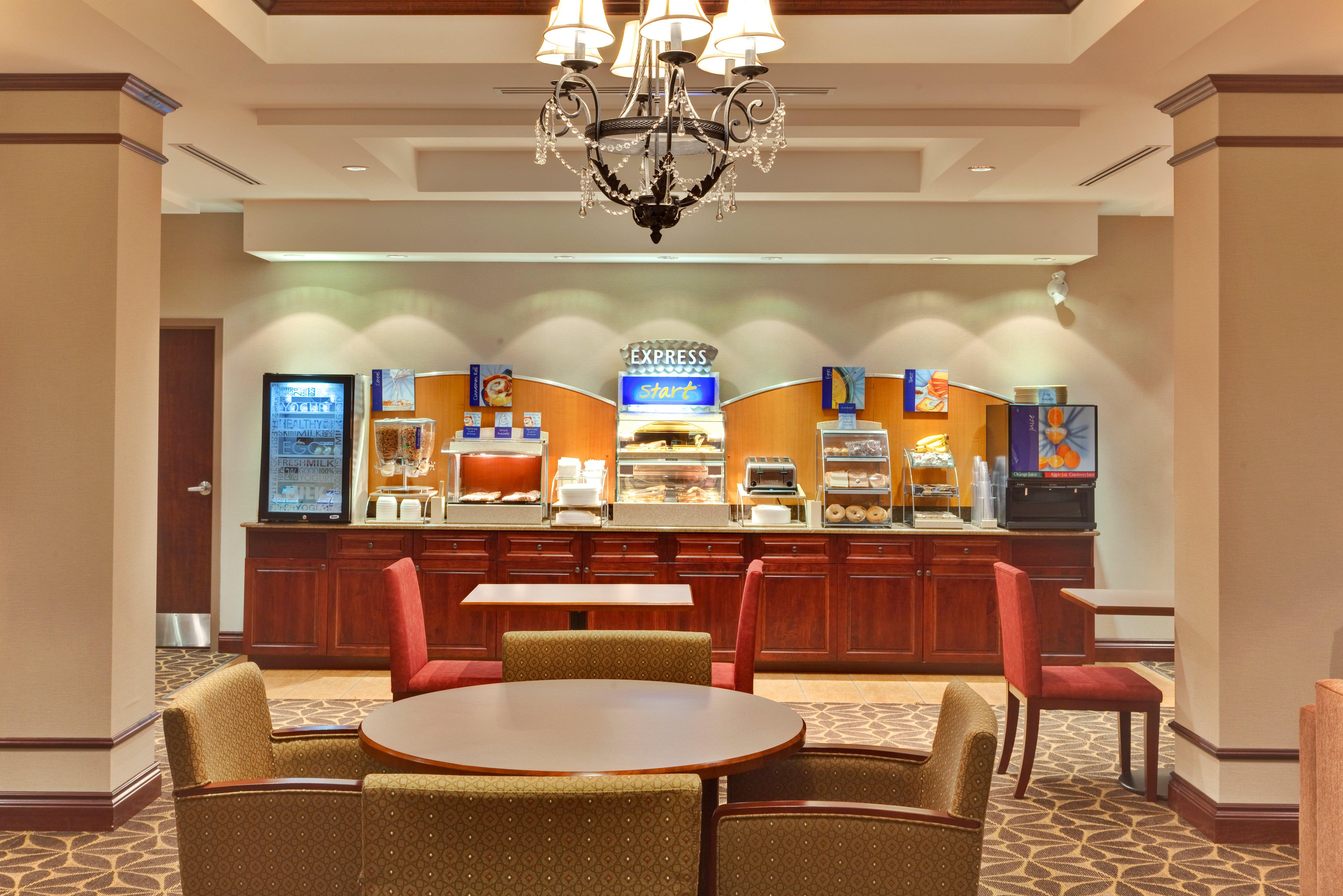 Holiday Inn Express Hotel & Suites Brockville By Ihg Buitenkant foto