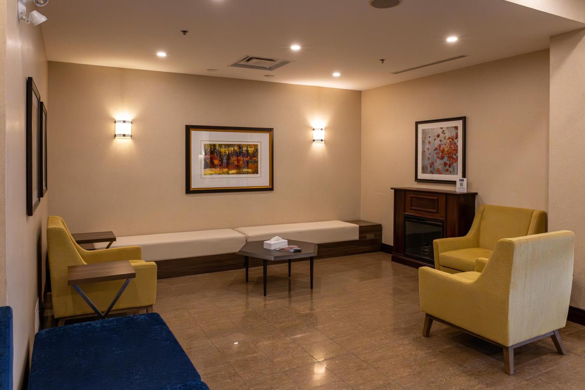 Holiday Inn Express Hotel & Suites Brockville By Ihg Buitenkant foto