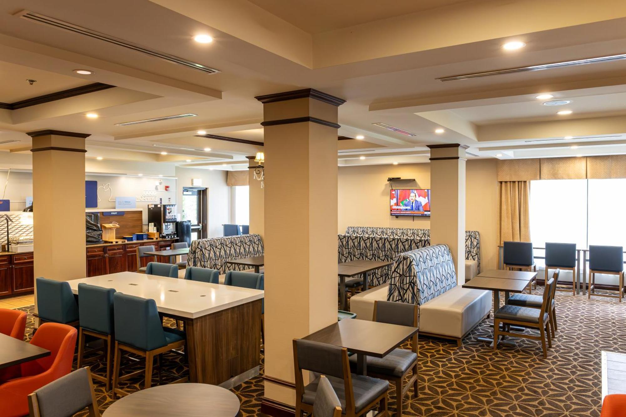 Holiday Inn Express Hotel & Suites Brockville By Ihg Buitenkant foto