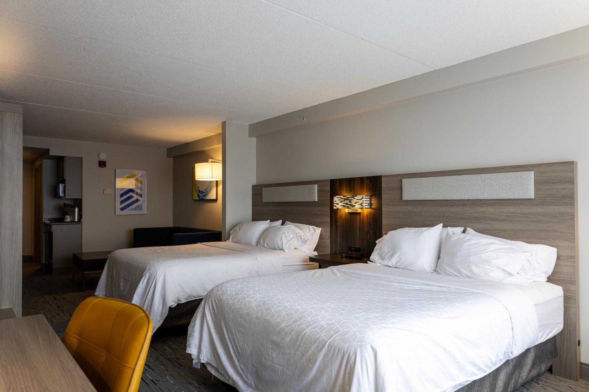 Holiday Inn Express Hotel & Suites Brockville By Ihg Buitenkant foto