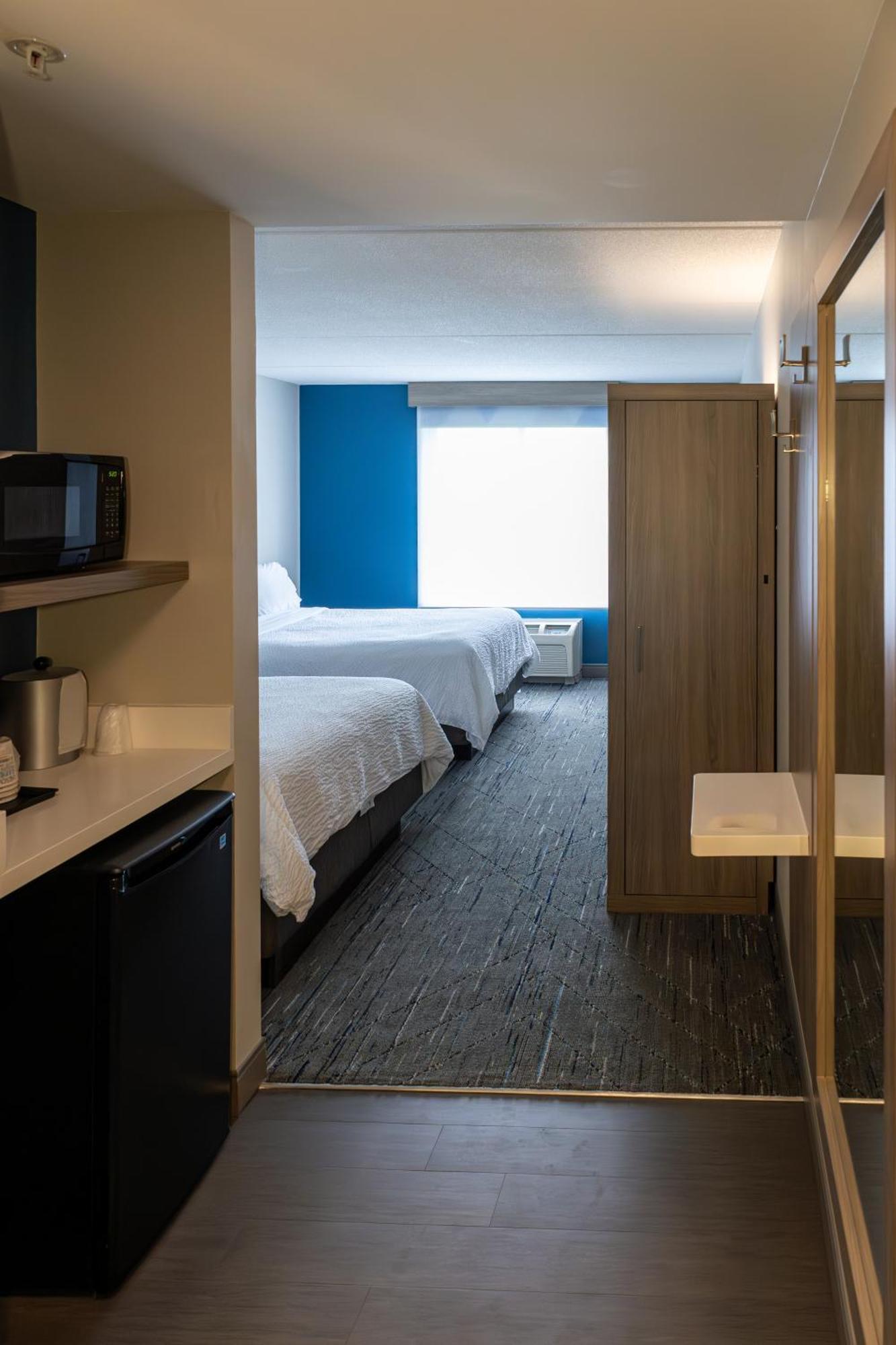 Holiday Inn Express Hotel & Suites Brockville By Ihg Buitenkant foto