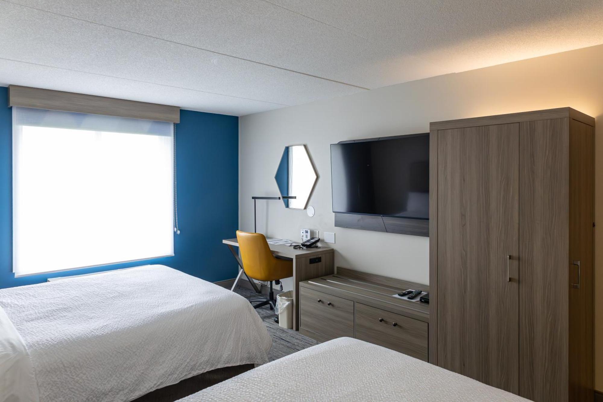 Holiday Inn Express Hotel & Suites Brockville By Ihg Buitenkant foto