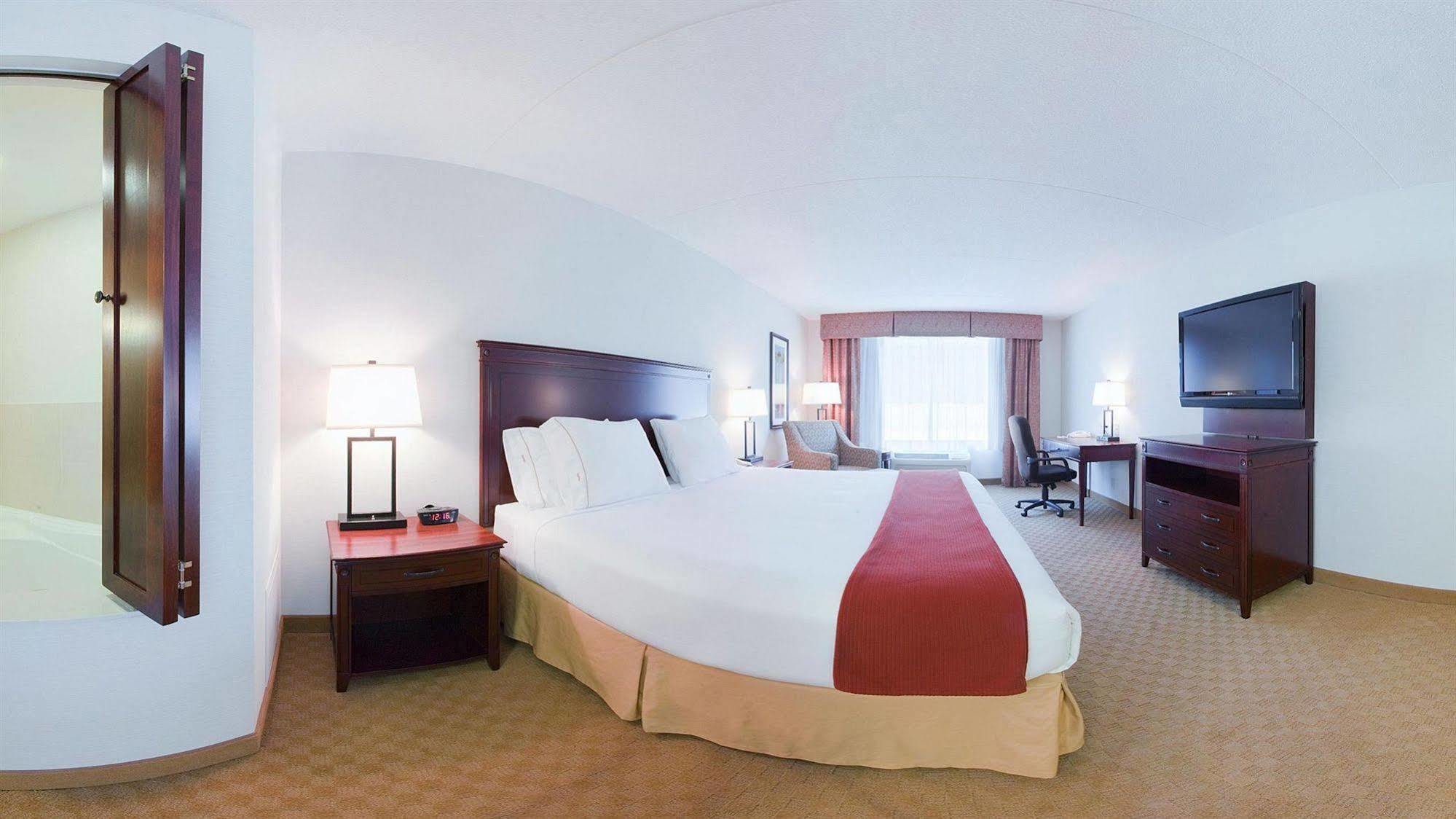 Holiday Inn Express Hotel & Suites Brockville By Ihg Buitenkant foto